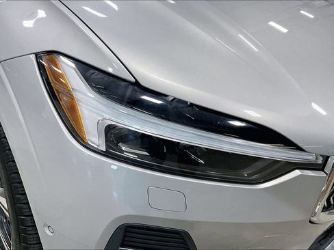 Used 2023 Volvo XC60 B6 Ultimate w/ Climate Package AWD/4WD image 33
