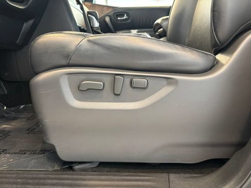 Used 2024 Nissan Armada SL w/ Captain's Chairs Package AWD/4WD image 16