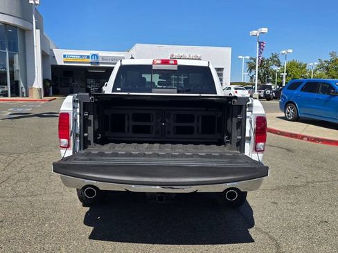 Used 2015 RAM 1500 Laramie w/ Convenience Group AWD/4WD image 25