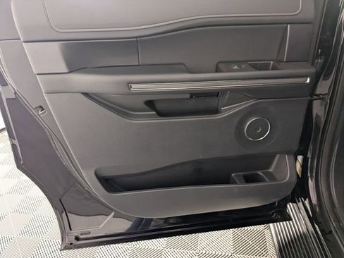 Used 2024 Ford Expedition Max XLT image 30