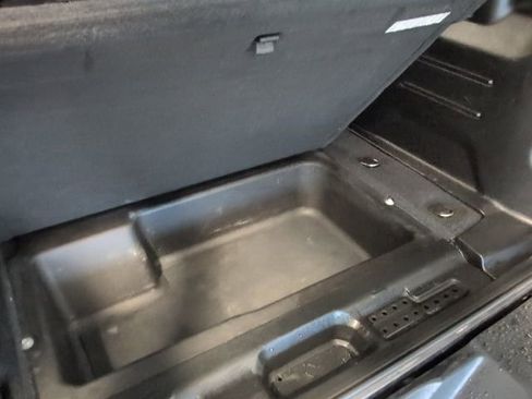 Used 2019 Jeep Wrangler Unlimited Rubicon w/ Dual Top Group AWD/4WD image 34