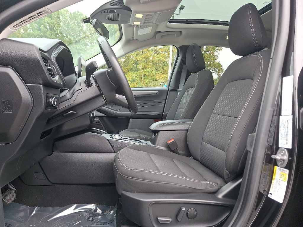 Used 2023 Ford Escape Active AWD/4WD image 14