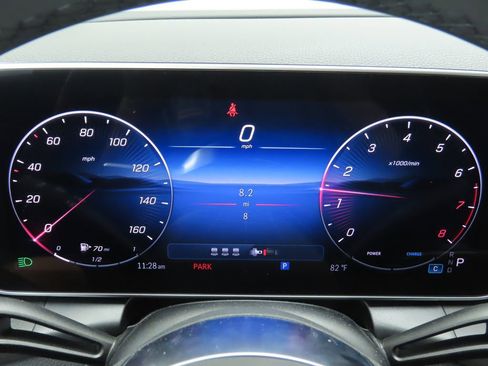 Certified 2025 Mercedes-Benz GLC 300 image 32