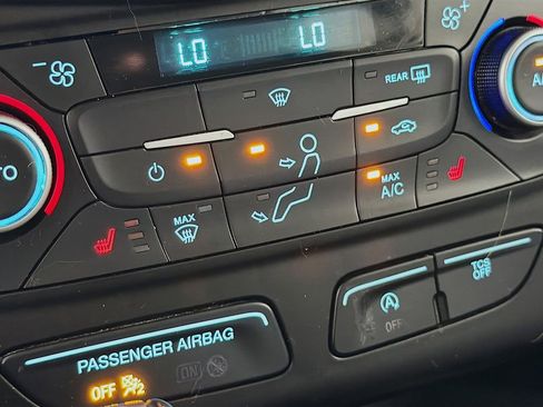 Used 2019 Ford Escape SE AWD/4WD image 20