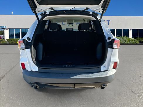 Used 2022 Ford Escape SE w/ SE Sport Appearance Package FWD image 24