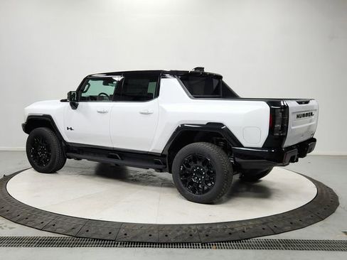 New 2026 GMC Hummer EV 4x4 Crew Cab w/ LPO, Dark Essentials Package image 5