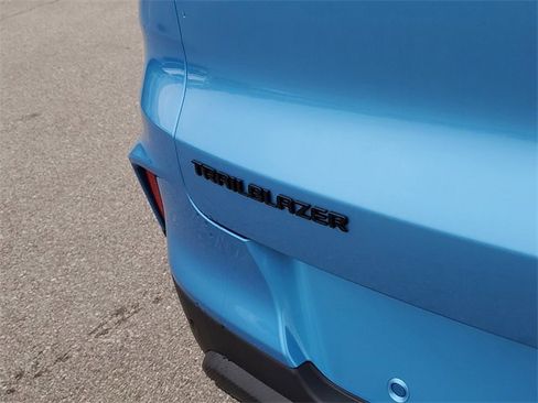 New 2026 Chevrolet TrailBlazer RS w/ Driver Confidence Package image 7