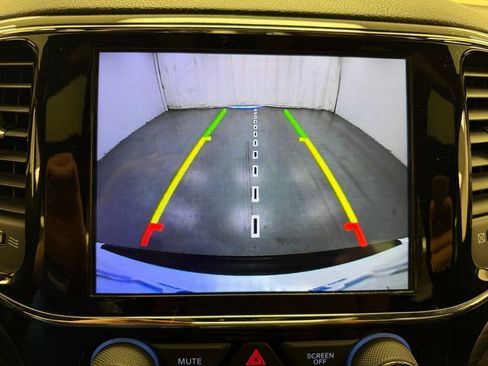 Used 2019 Jeep Grand Cherokee Altitude AWD/4WD image 25