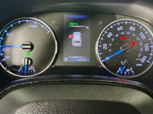 Used 2021 Toyota RAV4 LE AWD/4WD image 13
