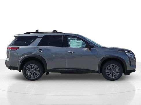 New 2026 Nissan Pathfinder SV image 6