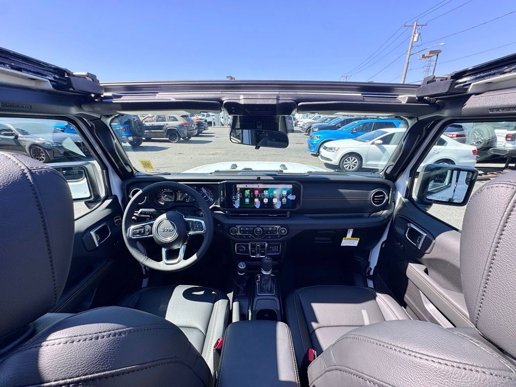 New 2026 Jeep Wrangler Unlimited Sahara AWD/4WD image 27
