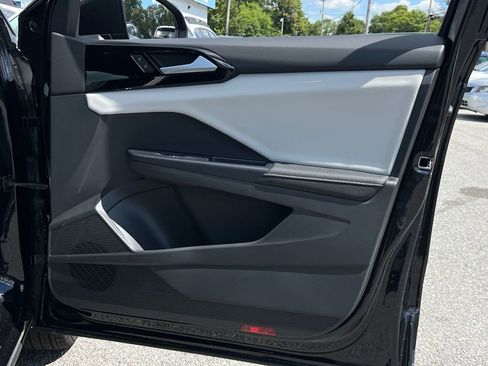 New 2025 Volkswagen Taos S image 8