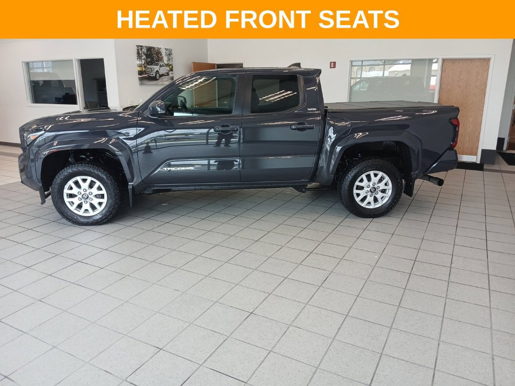 Used 2024 Toyota Tacoma SR5 AWD/4WD image 5