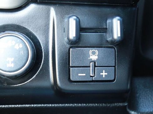 Used 2018 GMC Yukon Denali w/ Denali Ultimate Package AWD/4WD image 27