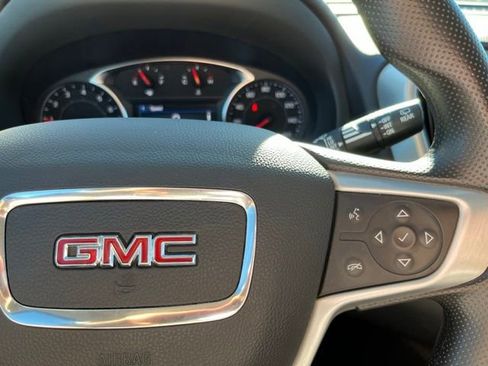 Used 2023 GMC Terrain SLE w/ Elevation Edition image 28