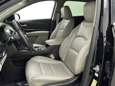 Used 2020 Cadillac XT4 Premium Luxury image 14