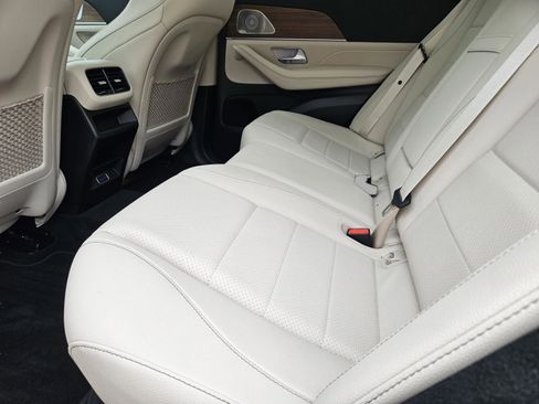 Certified 2026 Mercedes-Benz GLE 450 4MATIC image 22