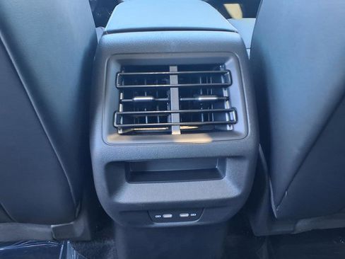 New 2026 Volkswagen Tiguan SE image 47