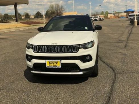 Used 2025 Jeep Compass Limited AWD/4WD image 3