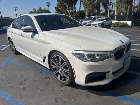 Used 2018 BMW 540i RWD image 1