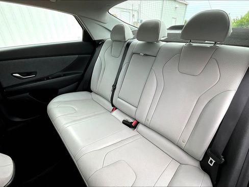 Used 2023 Hyundai Elantra Limited w/ Cargo Package image 34