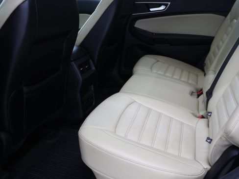 Used 2017 Ford Edge SEL w/ Equipment Group 201A AWD/4WD image 35