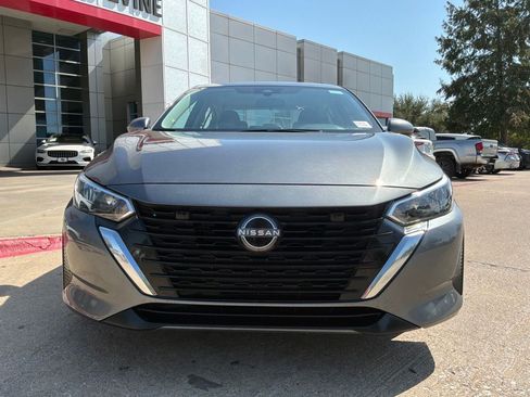 Used 2025 Nissan Sentra SV FWD image 3