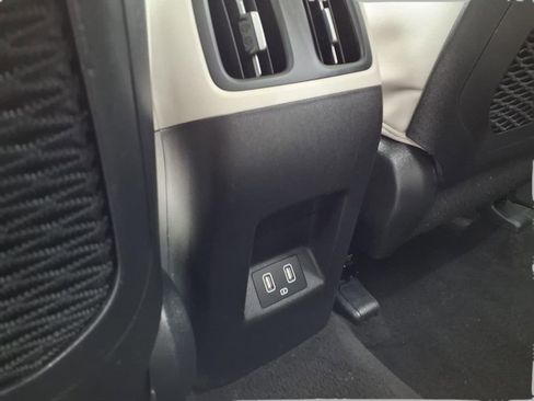 Used 2024 Hyundai Tucson Limited image 25