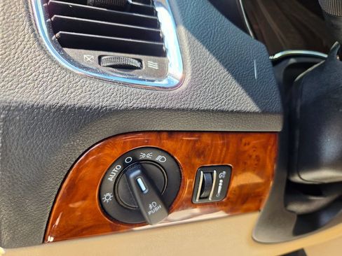 Used 2015 Dodge Durango Citadel w/ Technology Group AWD/4WD image 12