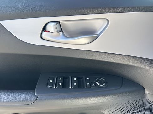 Used 2024 Kia Forte LXS image 22