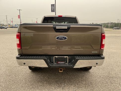 Used 2018 Ford F150 XLT w/ Equipment Group 302A Luxury AWD/4WD image 4