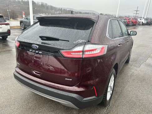 Used 2021 Ford Edge SEL w/ Convenience Package image 6