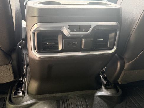 Used 2019 GMC Sierra 1500 SLT w/ SLT Premium Plus Package AWD/4WD image 28