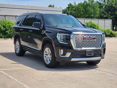 Used 2023 GMC Yukon Denali AWD/4WD image 3