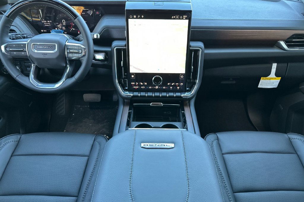 New 2027 GMC Yukon Denali w/ Advanced Technology Package AWD/4WD image 13