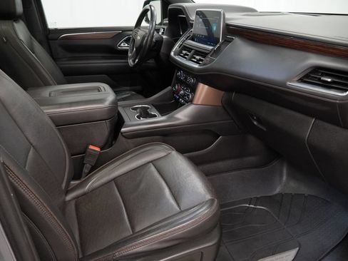 Used 2023 Chevrolet Suburban High Country AWD/4WD image 34