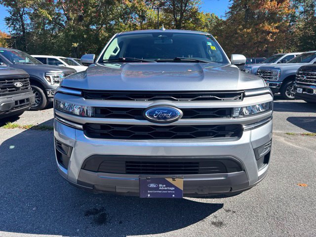 Used 2024 Ford Expedition Max XLT AWD/4WD image 3
