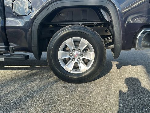 Used 2022 GMC Sierra 1500 SLE image 19