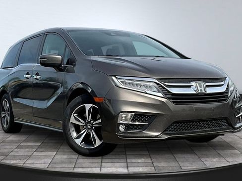 Used 2020 Honda Odyssey Touring image 3