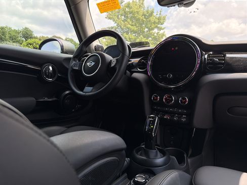 Certified 2023 MINI Cooper S FWD image 6