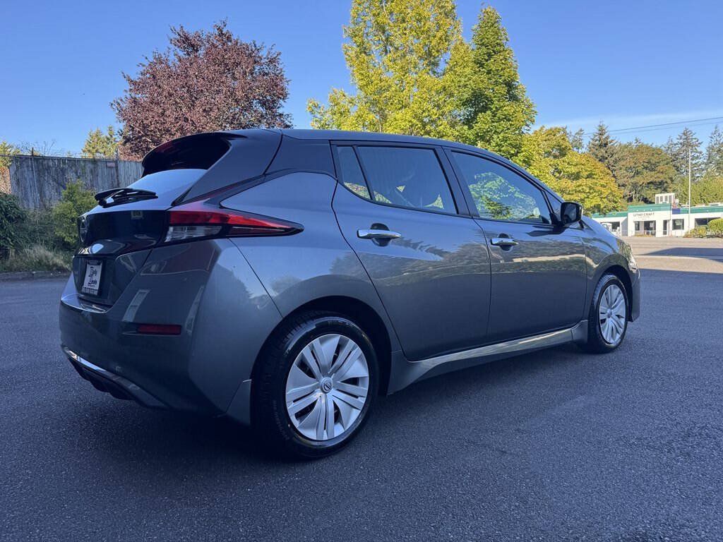 Used 2025 Nissan Leaf S FWD image 3