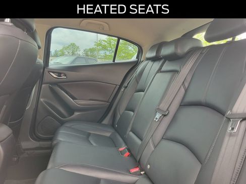 Used 2018 MAZDA MAZDA3 Touring FWD image 11