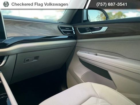 New 2026 Volkswagen Atlas SE image 33