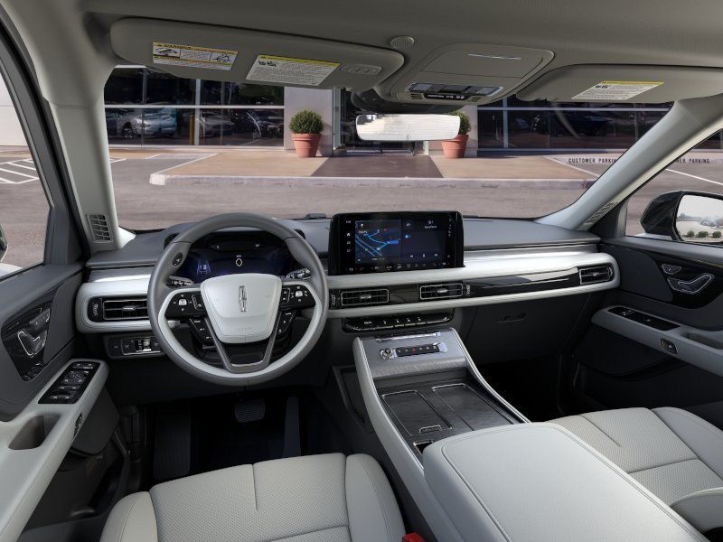 New 2026 Lincoln Aviator 2WD image 9