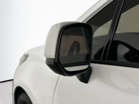 Used 2021 Toyota Sienna XLE w/ XLE Plus Package image 16