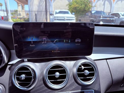 Used 2021 Mercedes-Benz C 300 Sedan image 31