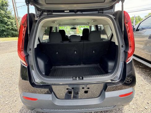 Used 2015 Kia Soul FWD image 7