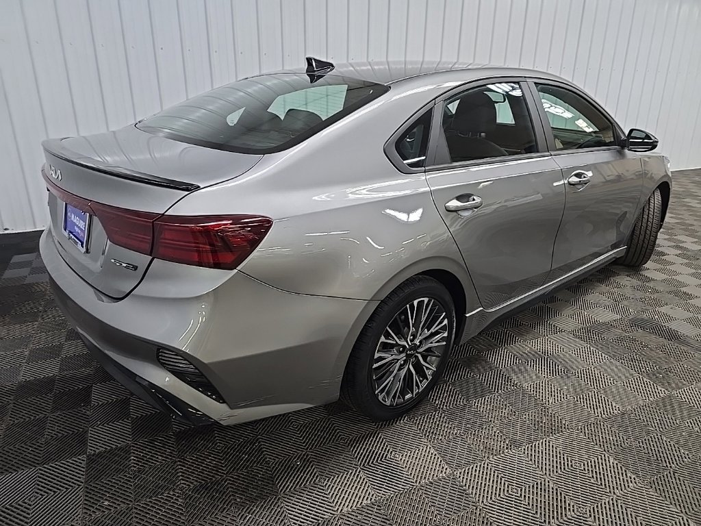 Used 2022 Kia Forte GT-Line FWD image 10