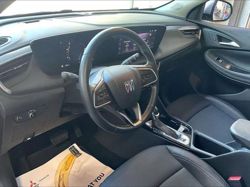 Used 2025 Buick Encore GX Preferred FWD image 4