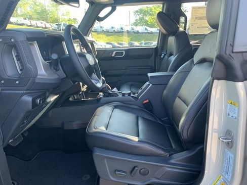 New 2026 Ford Bronco Outer Banks w/ Sasquatch Package AWD/4WD image 24
